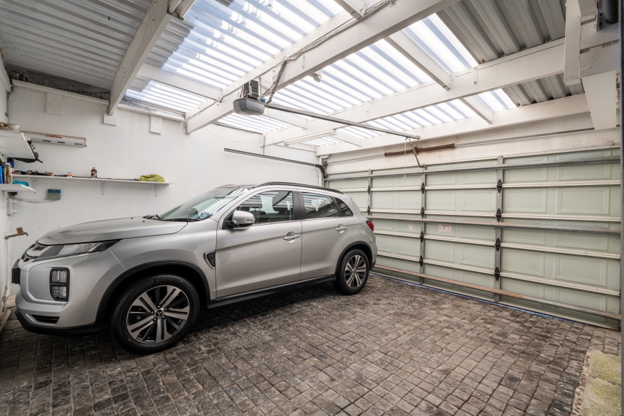 4 Bedroom Property for Sale in Bantry Bay Western Cape